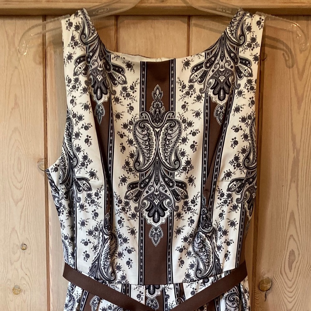 Coldwater Creek Cream and Brown Paisley Sleeveless Dress